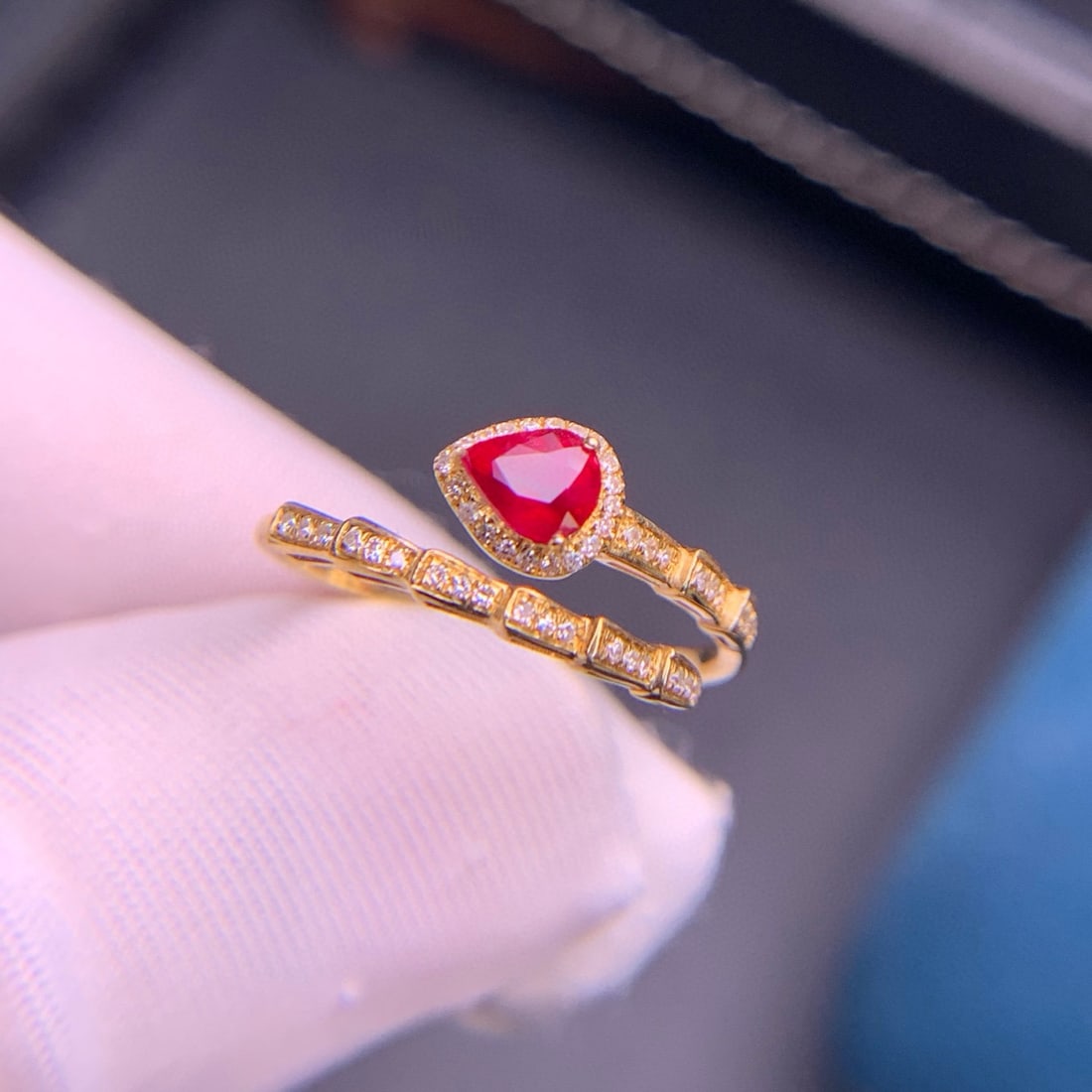 14k Gold 0.6 Ct Natural Ruby & Diamond Ring - 3