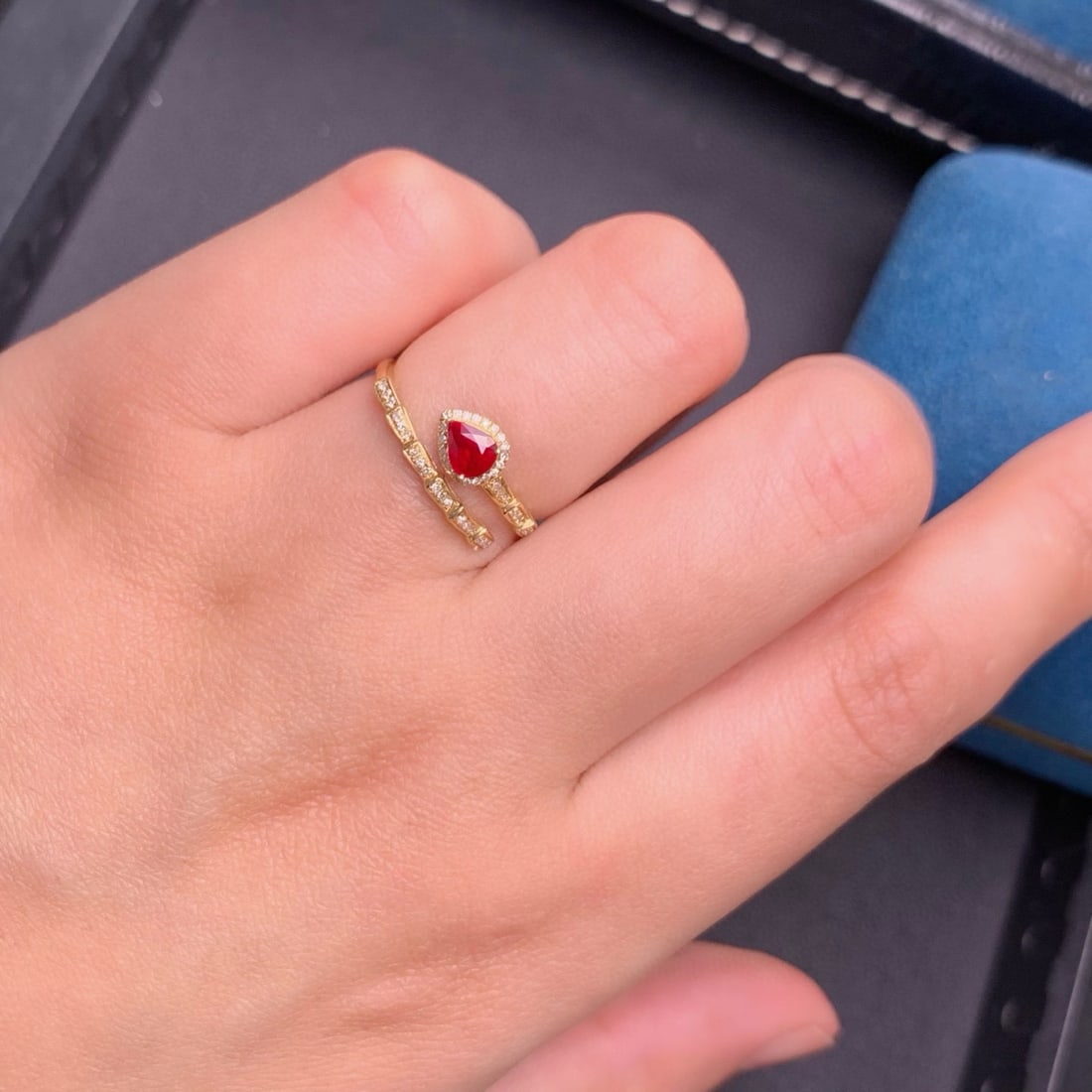 14k Gold 0.6 Ct Natural Ruby & Diamond Ring - 9