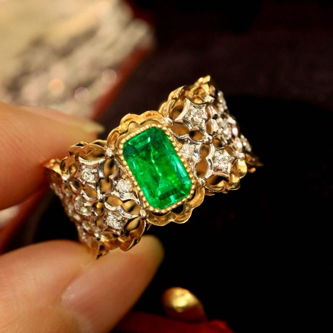 14k Gold 1.27 Ctw Vivid Green Natural Emerald & Diamond Ring - 2