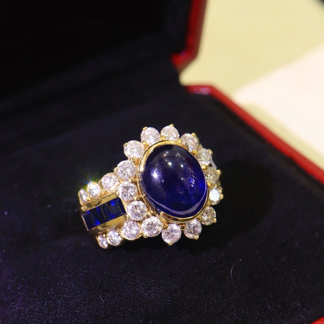 14k Gold 7.3 Ctw Natural Sapphire & Diamond Ring: Ref:230958344 // gold content:14k gold // ring size:7. 25us // // main gemstone:sapphire // shape:oval // carat weight:5. 4ct // color:blue // treatment:natural // // adjacent gemstone 2 : diamond