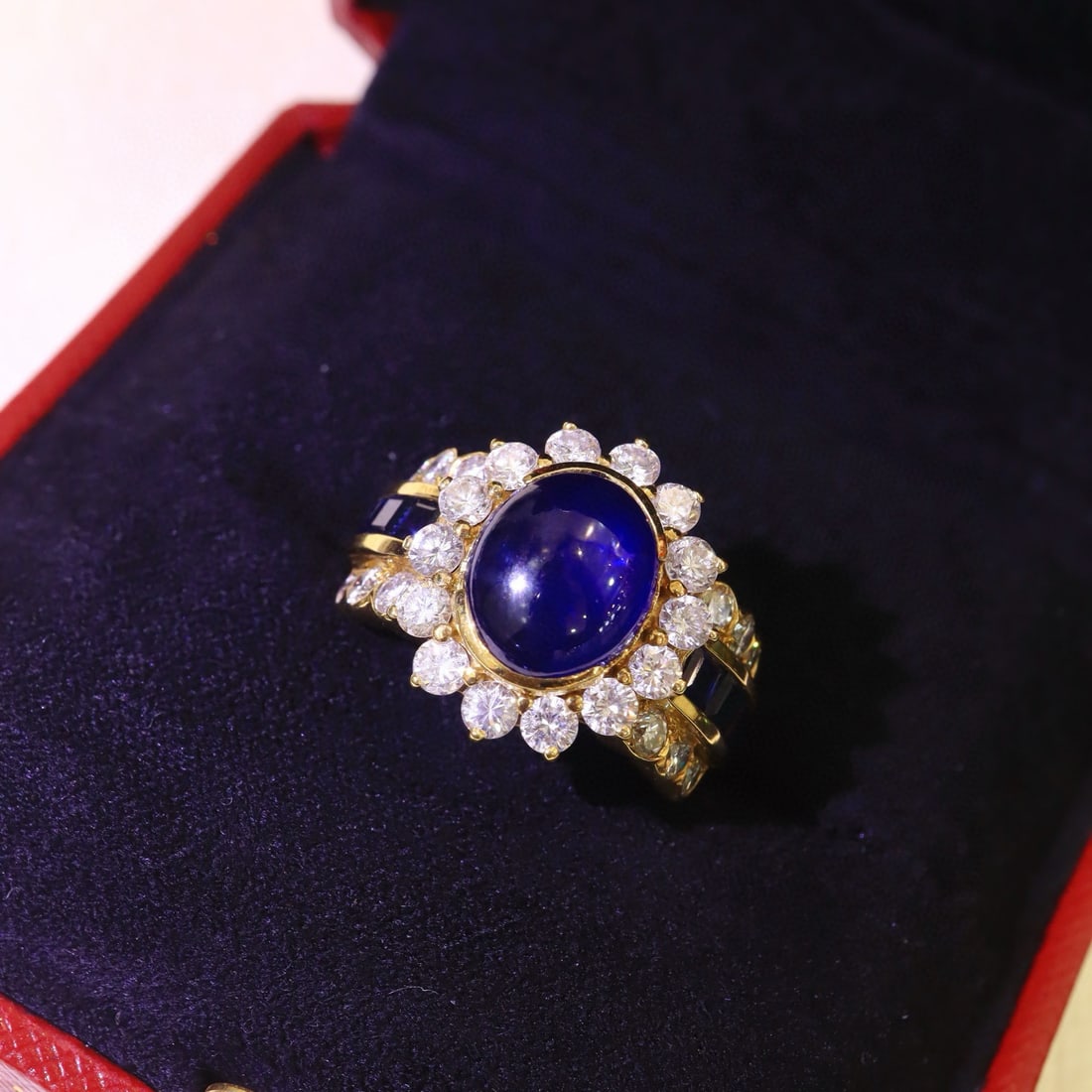 14k Gold 7.3 Ctw Natural Sapphire & Diamond Ring - 8