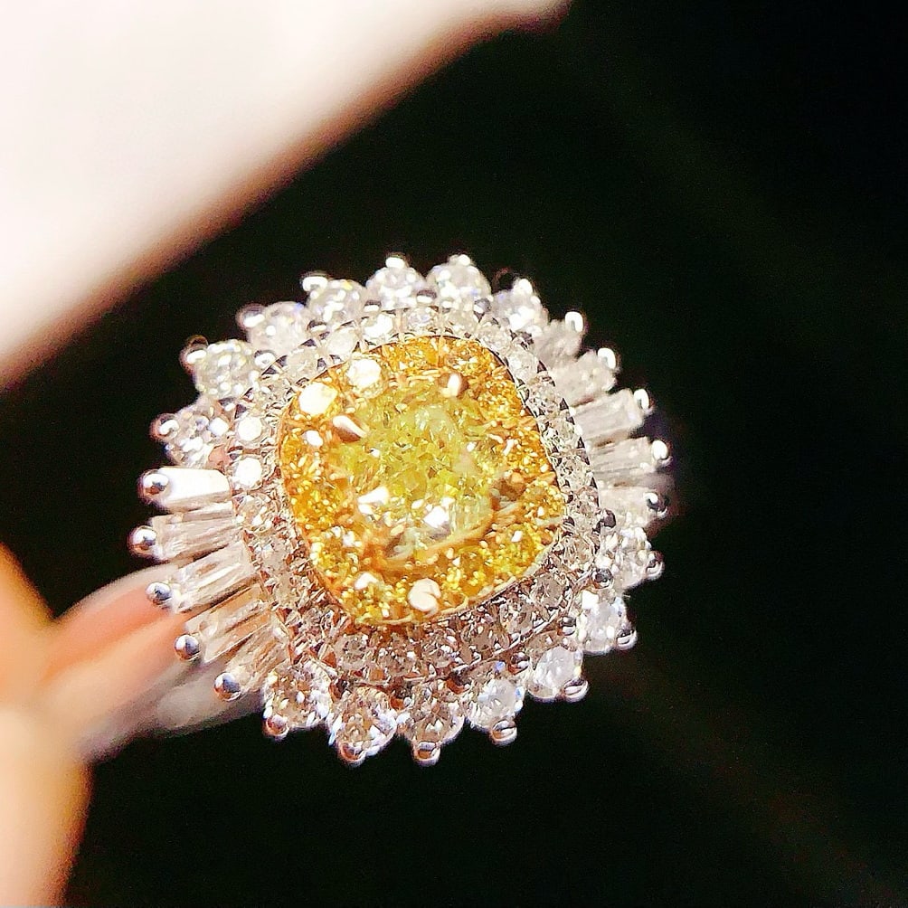 14k Gold 0.28 Ct Natural Yellow Diamond & Diamond Ring - 2