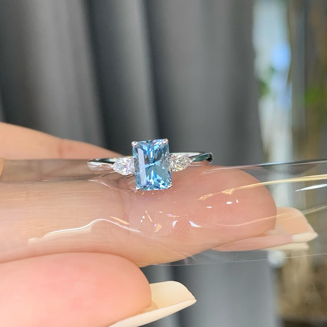 14k Gold 1.15 Ctw Natural Aquamarine & Diamond Ring - 3