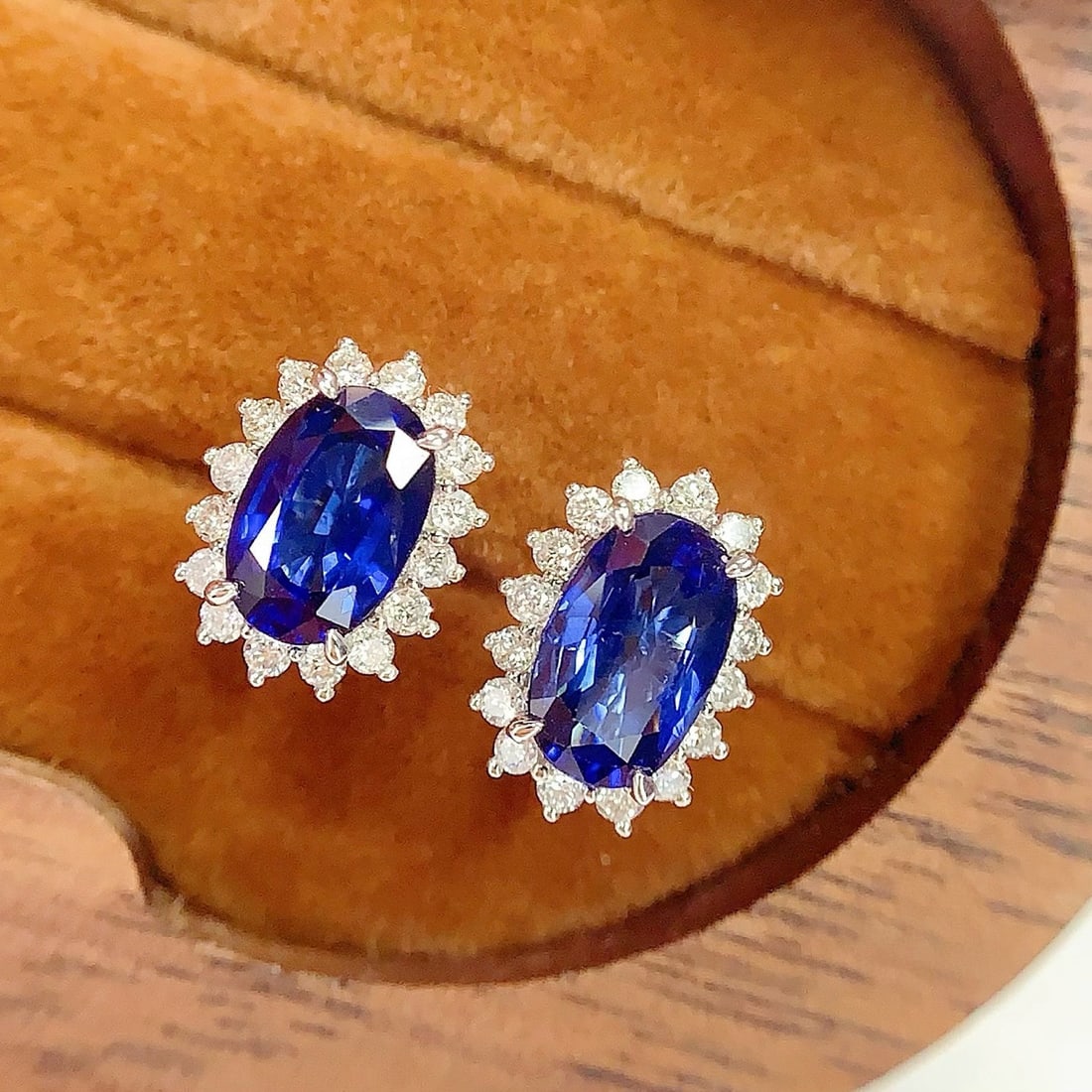 14k Gold 2.6 Ct Natural Sapphire & Diamond Earrings - 3