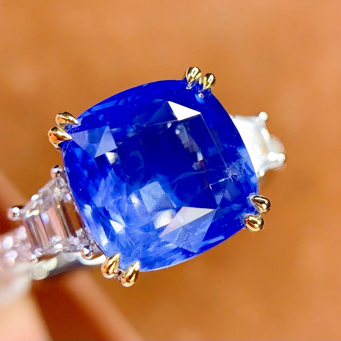 14k Gold 5 Ct Natural Sapphire & Diamond Ring - 3