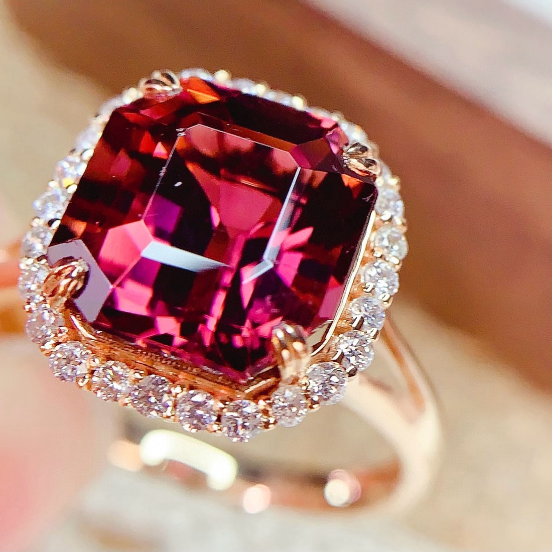 14k Gold 5.38 Ct Natural Tourmaline & Diamond Ring - 3