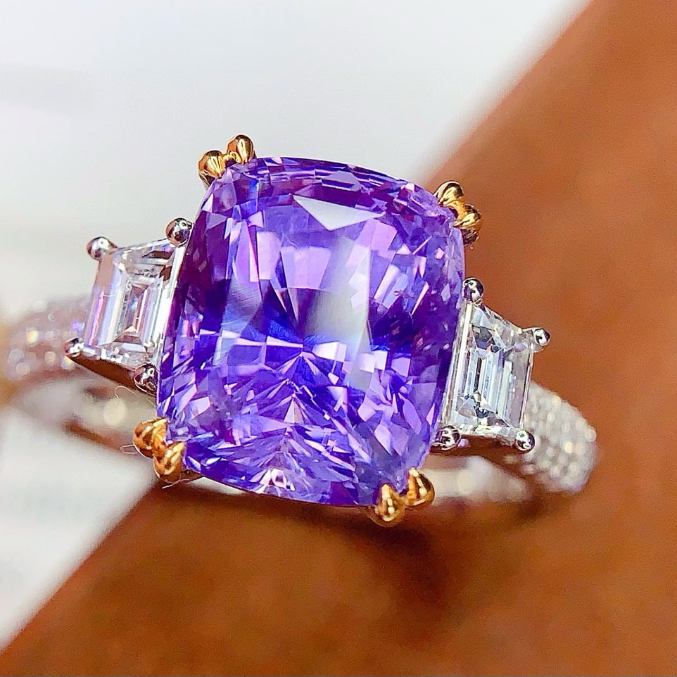 14k Gold 5.57 Ct Natural Sapphire & Diamond Ring: Ref:230958378 // gold content:14k gold // ring size:7. 25us // // main gemstone:sapphire // shape:cushion // carat weight:5. 57ct // color:purple // treatment:natural // // adjacent gemstone 2 : diamo