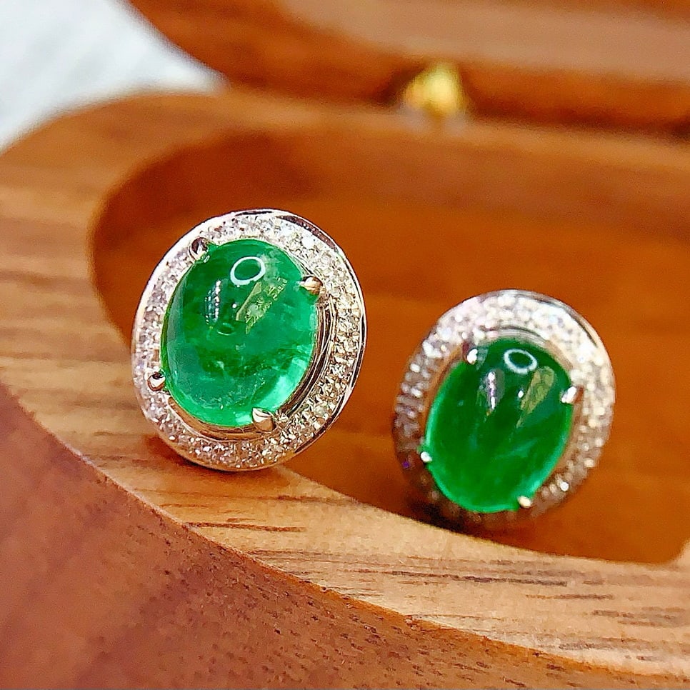 14k Gold 2.56 Ct Natural Emerald & Diamond Earrings - 3