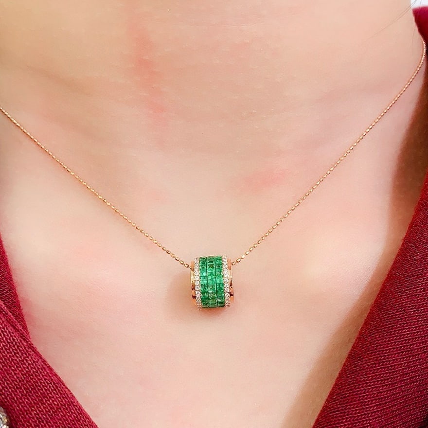 14k Gold 2 Ct Natural Emerald & Diamond Necklace - 6