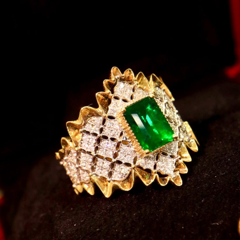 14k Gold 1.50 Ctw Vivid Green Natural Emerald & Diamond Ring - 8