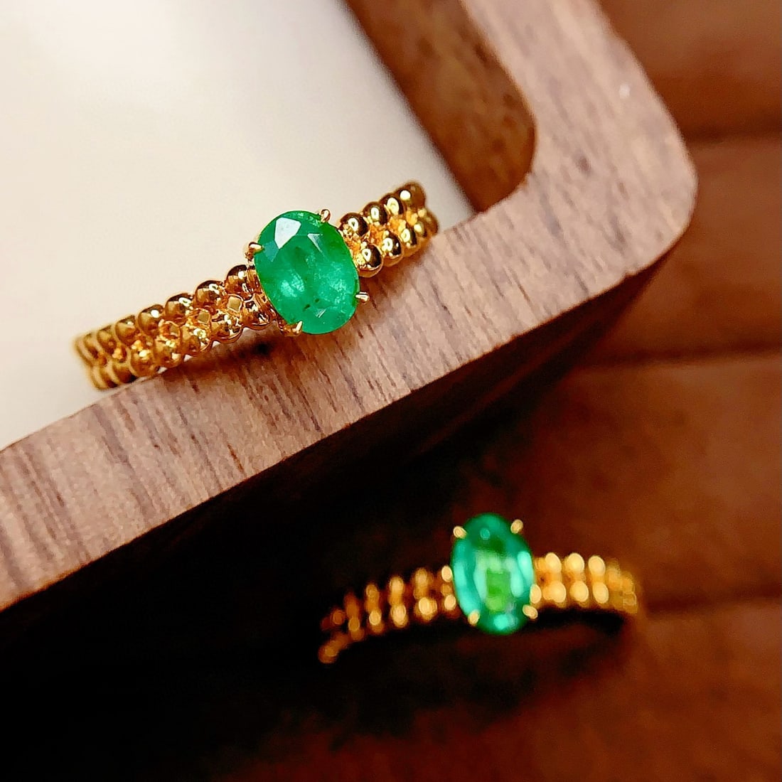 14k Gold 0.65 Ct Natural Emerald Ring - 5