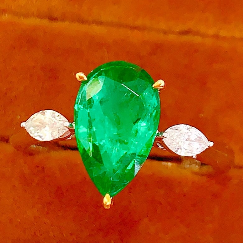 14k Gold 2.78 Ct Vivid Green Natural Emerald & Diamond Ring - 4