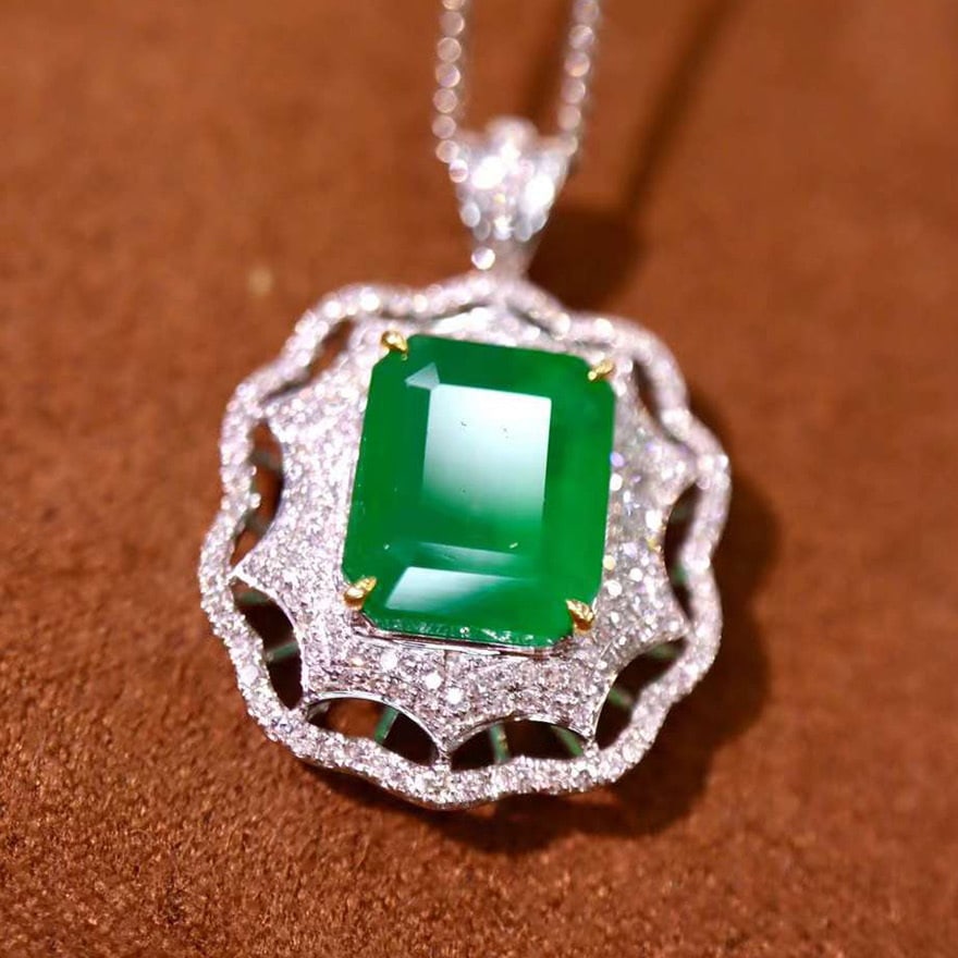 14k Gold 4.79 Ctw Vivid Green Natural Emerald & Diamond Pendant( Without Chain ) - 3