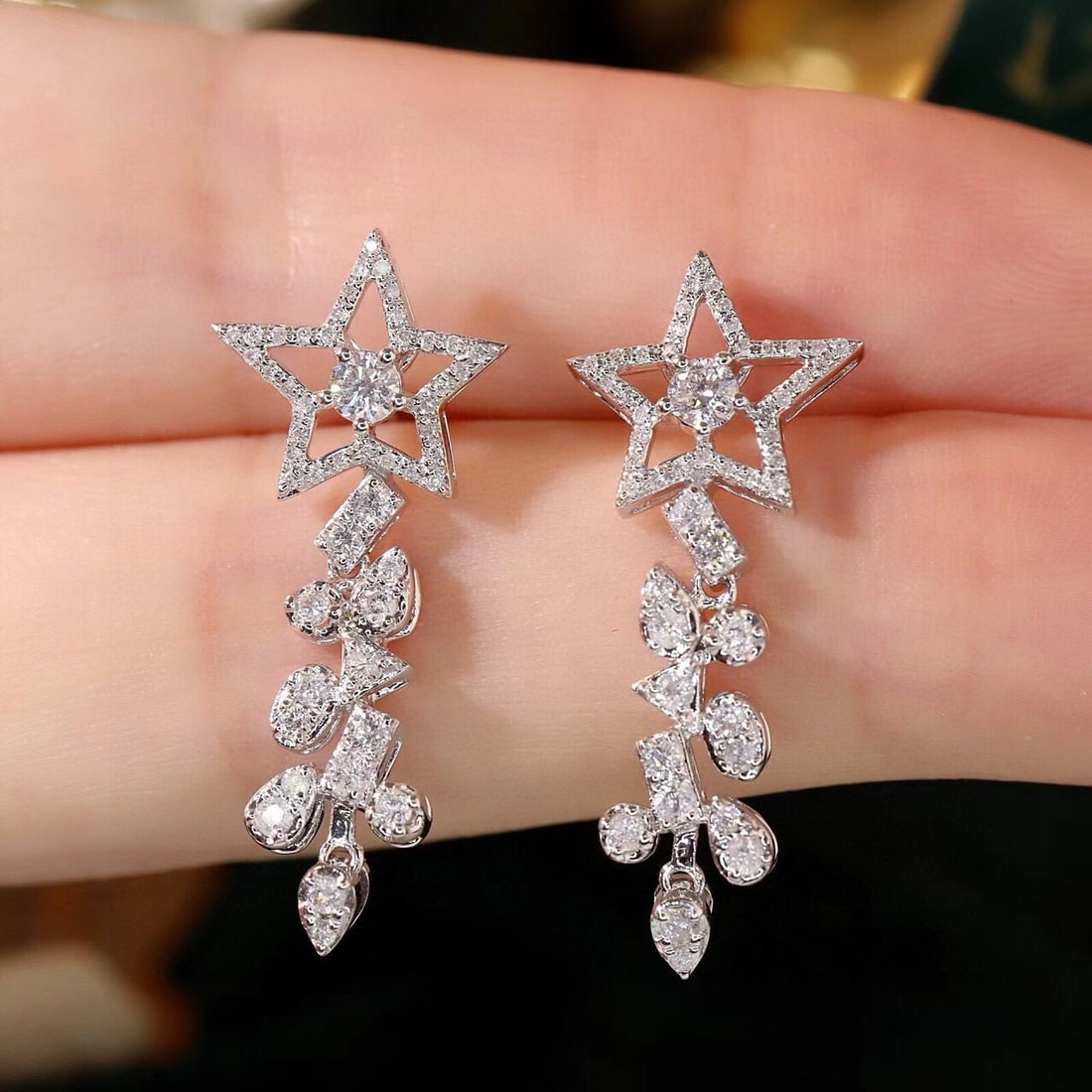 14k Gold 0.84 Ct Natural H Diamond Earrings - 4