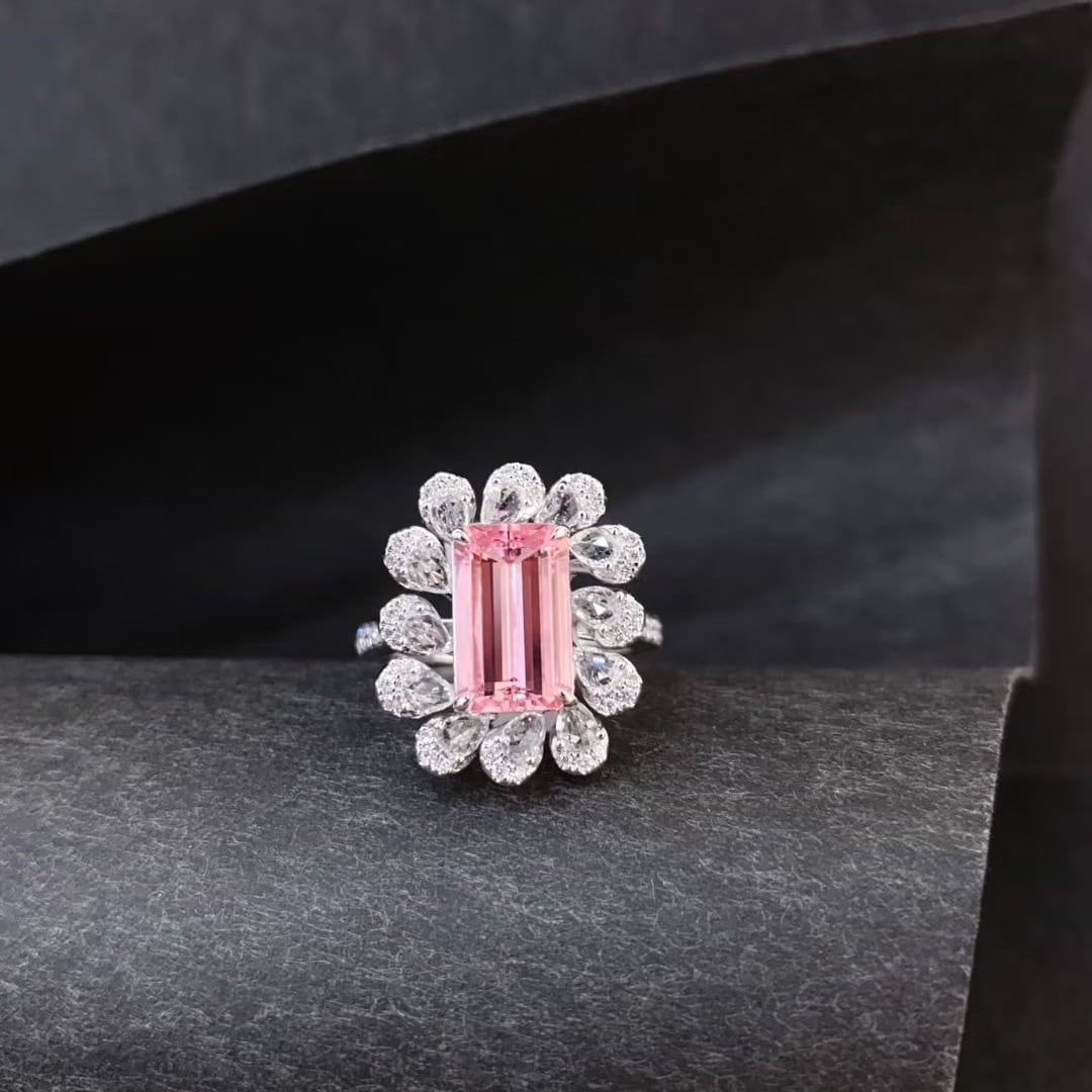 14k Gold 3.82 Ctw Natural Morganite & Sapphire Ring: Ref:231059056 // gold content:14k gold // ring size:7. 25us // // main gemstone:morganite // shape:octagonal // carat weight:2. 72ct // color:pink // treatment:natural // // adjacent gemstone 2 :