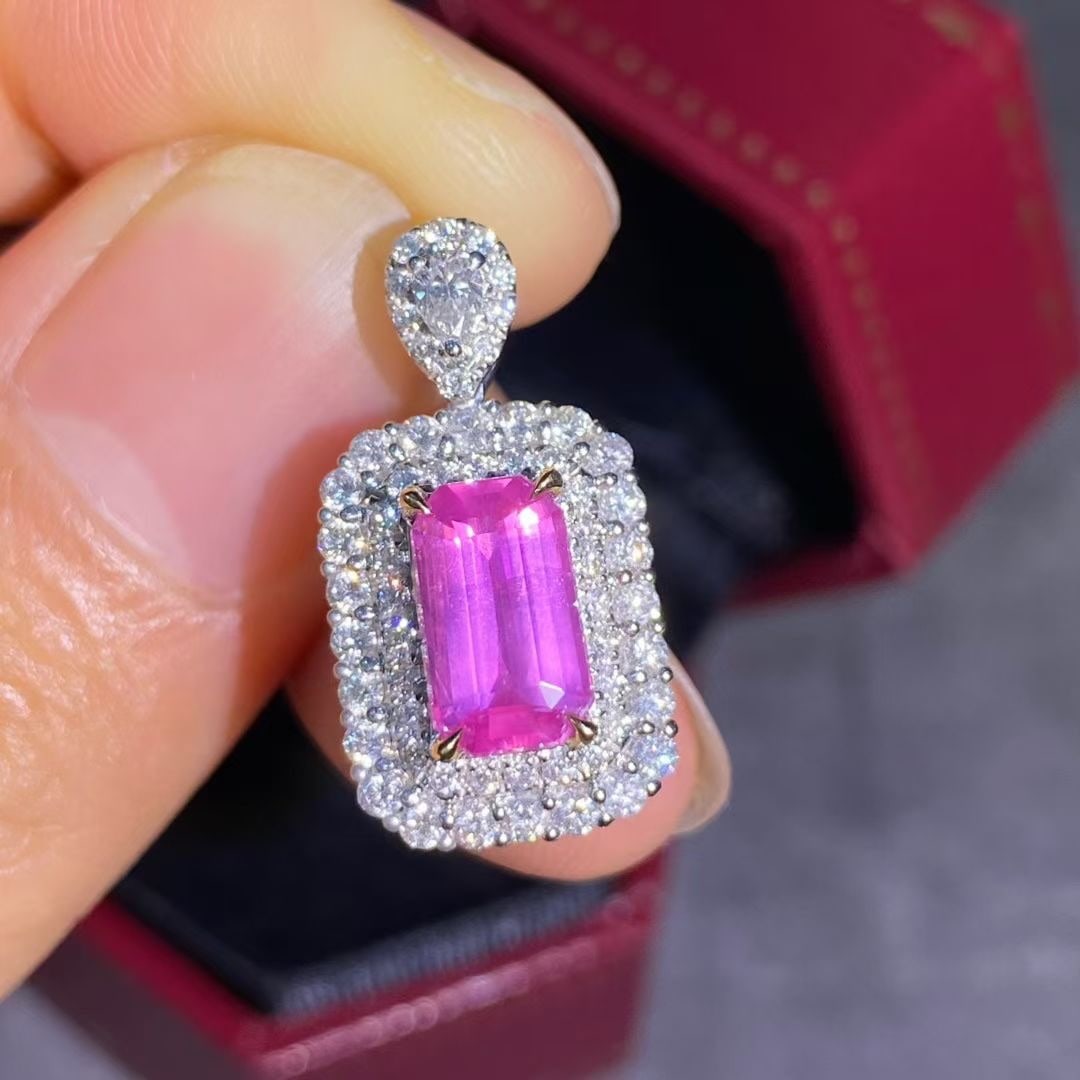14k Gold 2.73 Ctw Natural Sapphire & Diamond Pendant( Without Chain ): Ref:231059112 // gold content:14k gold // main gemstone:sapphire // shape:octagonal // carat weight:2. 04ct // color:pink // treatment:natural // // adjacent gemstone 2 : diamond // shape:multiple