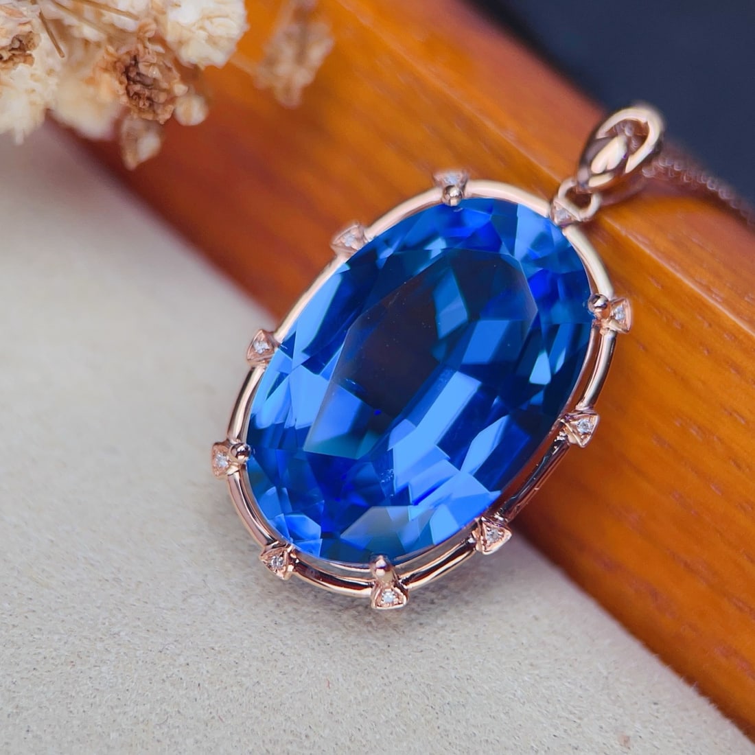 14k Gold 25.83 Ctw Natural Topaz & Diamond Pendant( Without Chain ) - 3