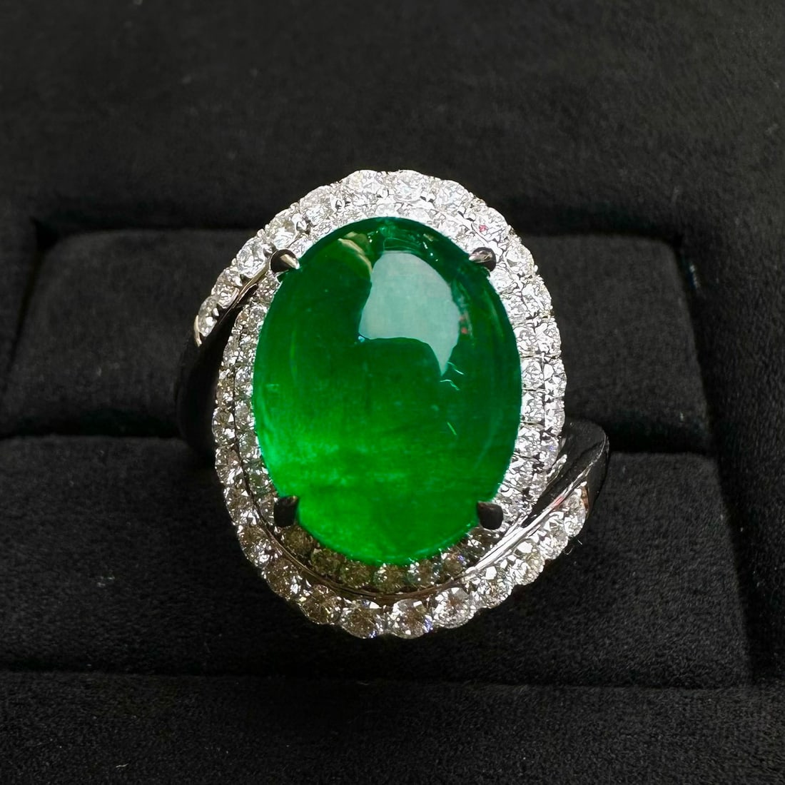 14k Gold 7.72 Ctw Natural Emerald & Diamond Ring (1 of 5)