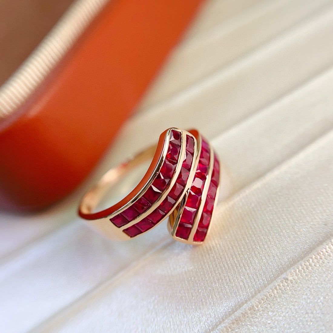 14k Gold 2.4 Ct Natural Ruby & Diamond Ring - 3