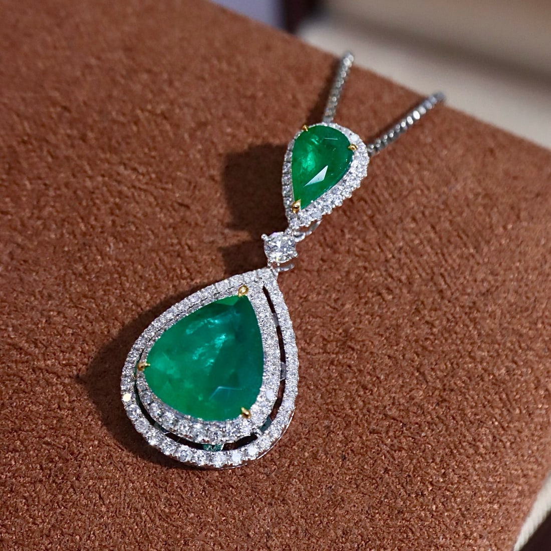 14k Gold 2.74 Ctw Natural Emerald & Diamond Pendant( Without Chain ) - 6