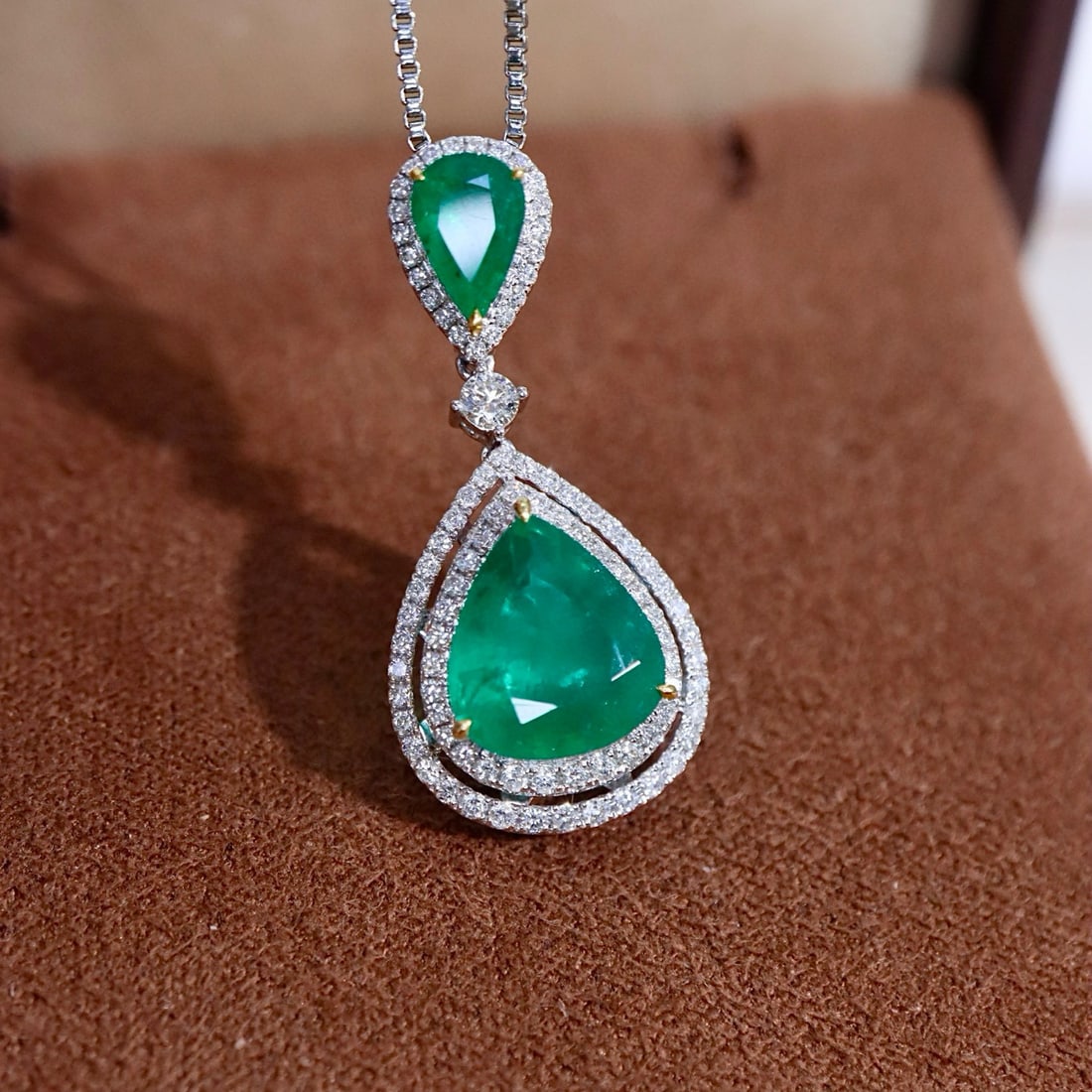 14k Gold 2.74 Ctw Natural Emerald & Diamond Pendant( Without Chain ) - 8