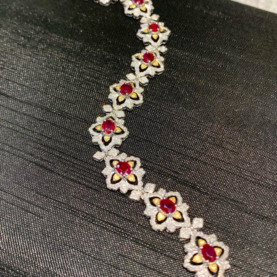 14k Gold 7.2 Ct Natural Ruby & Diamond Bracelet - 3