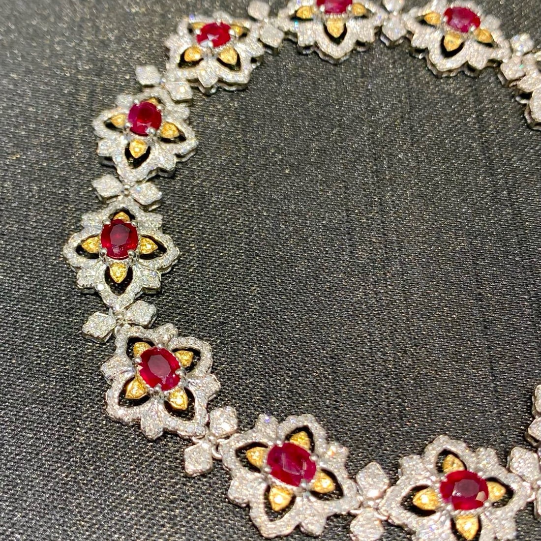 14k Gold 7.2 Ct Natural Ruby & Diamond Bracelet - 5