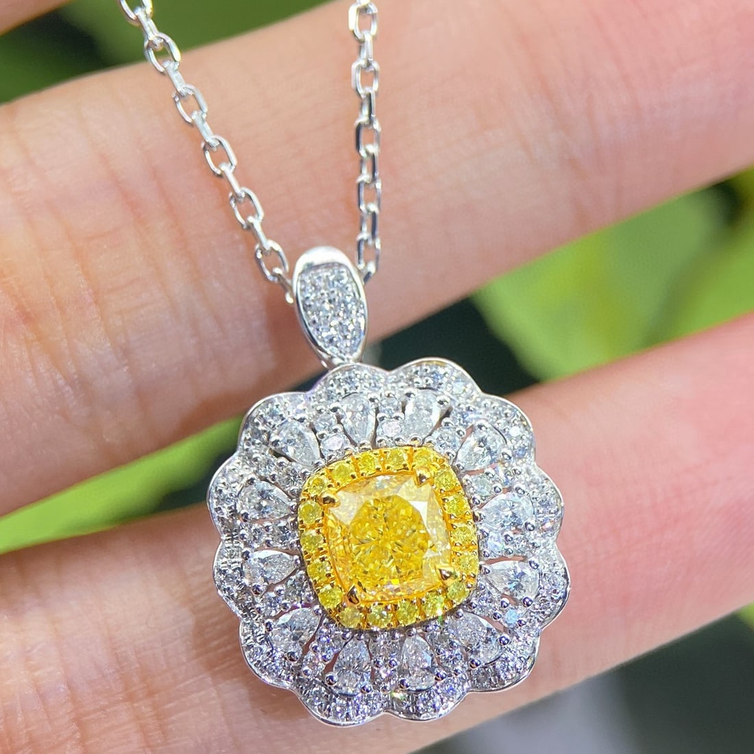 Gia Certified 14k Gold 1.90 Ctw Natural Yellow Diamond & Diamond Ring/pendant( Without Chain ) - 3