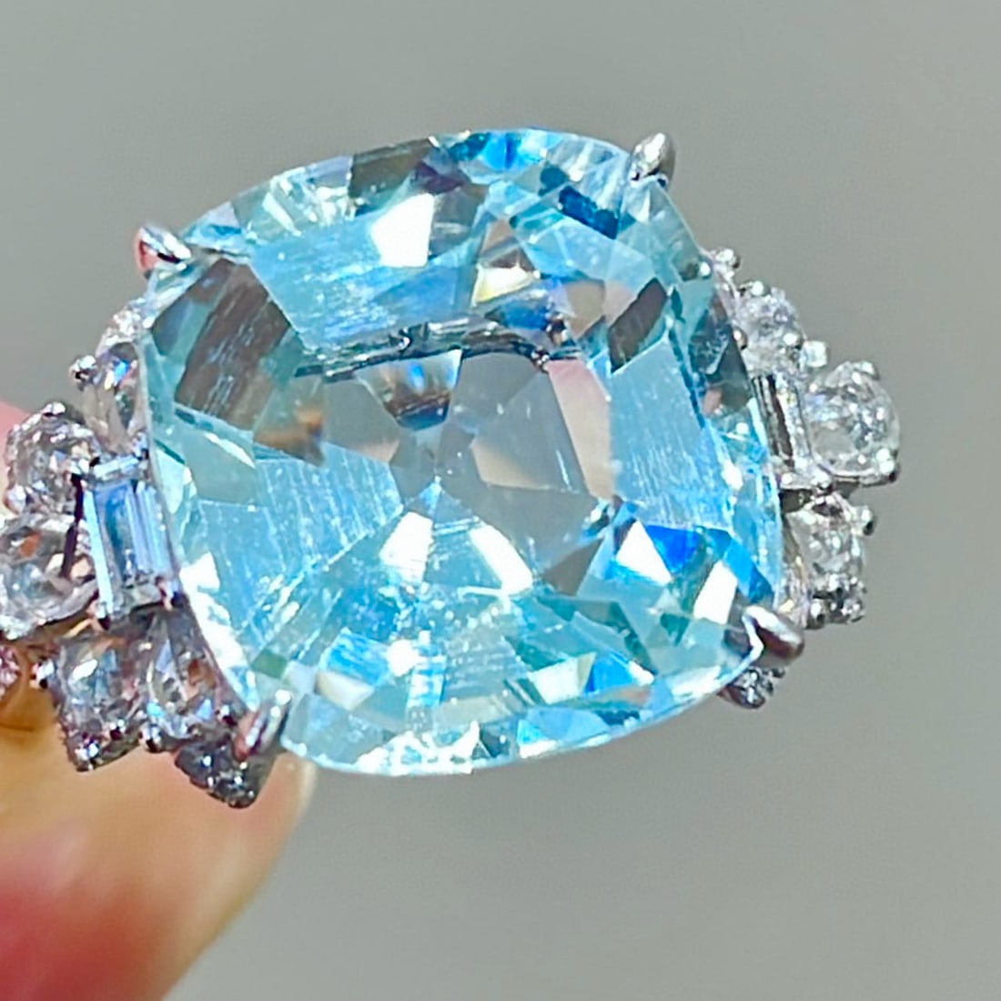 14k Gold 7.45 Ct Natural Aquamarine & Sapphire & Diamond Ring: Ref:231060091 // gold content:14k gold // ring size:7. 25us // // main gemstone:aquamarine // shape:cushion // carat weight:7. 45ct // color:blue // treatment:natural // // adjacent gemstone 2 :