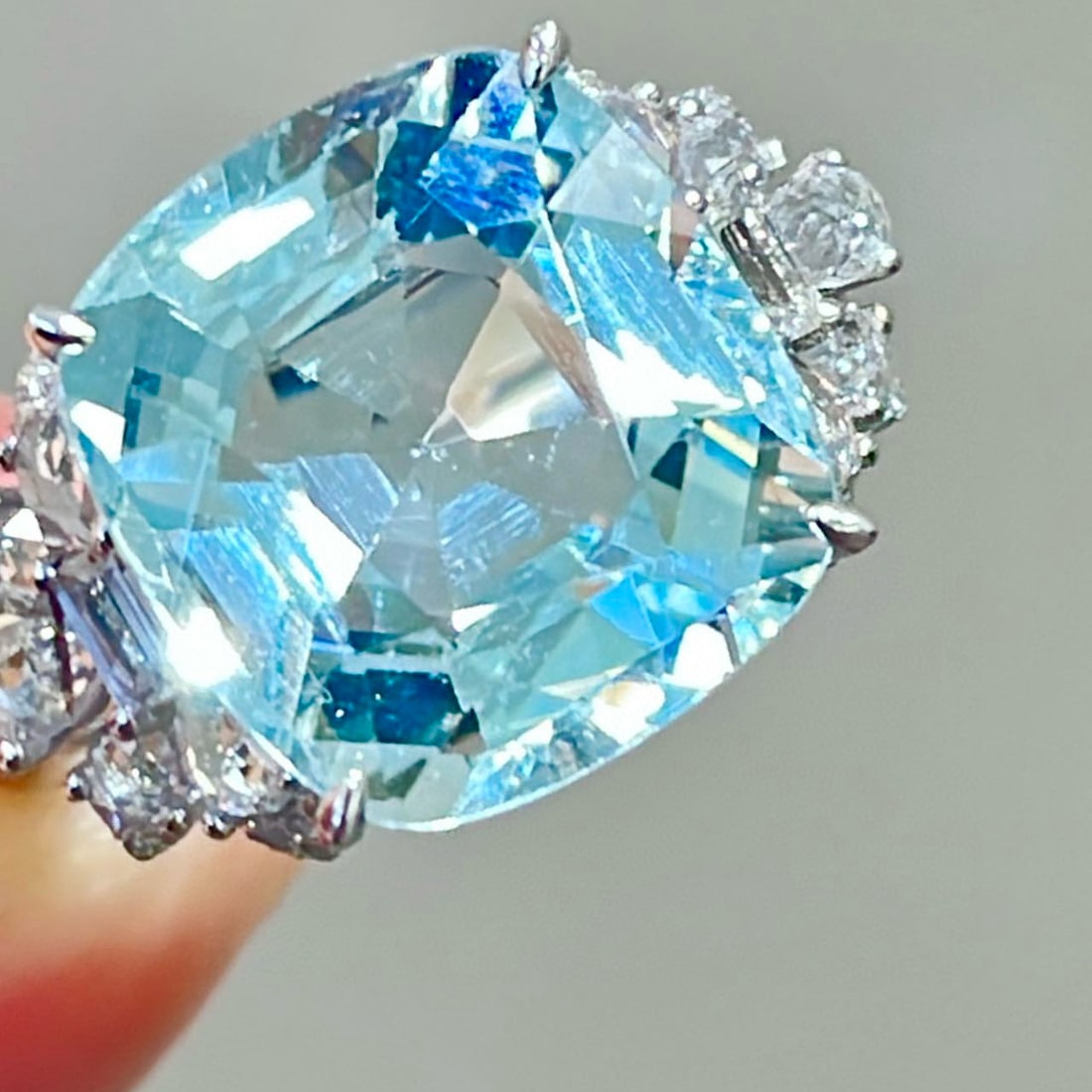 14k Gold 7.45 Ct Natural Aquamarine & Sapphire & Diamond Ring - 5