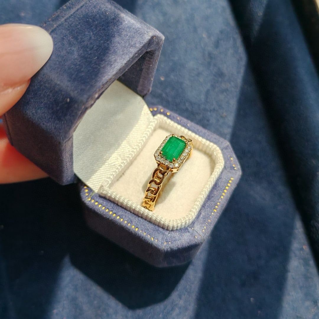 14k Gold 0.59 Ct Natural Emerald & Diamond Ring - 2