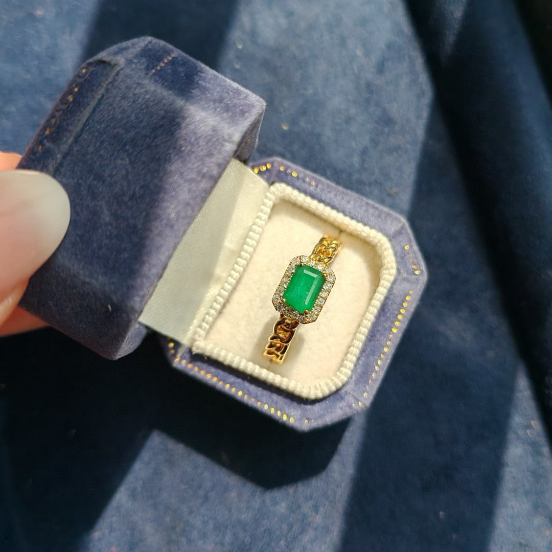 14k Gold 0.59 Ct Natural Emerald & Diamond Ring - 3