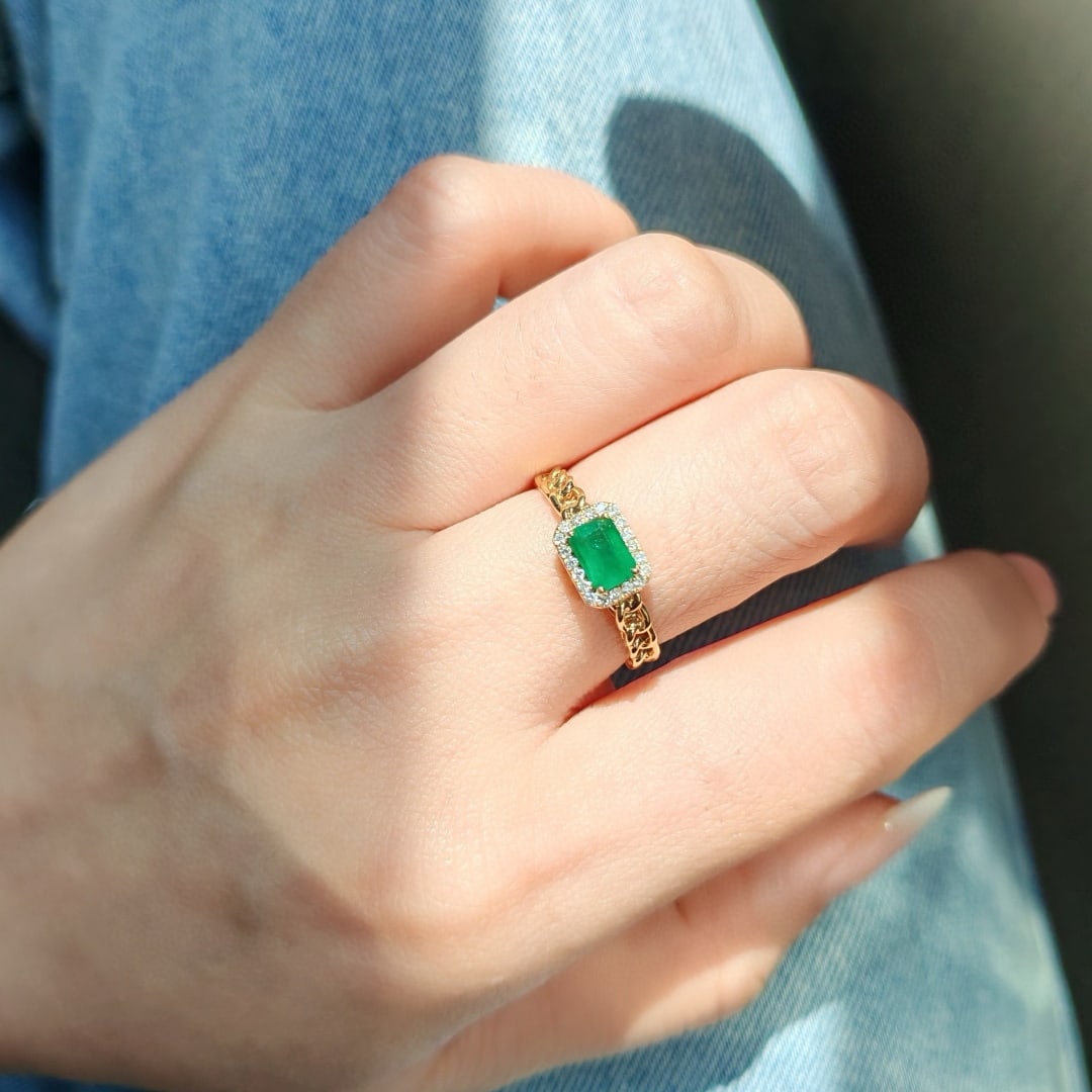 14k Gold 0.59 Ct Natural Emerald & Diamond Ring - 4