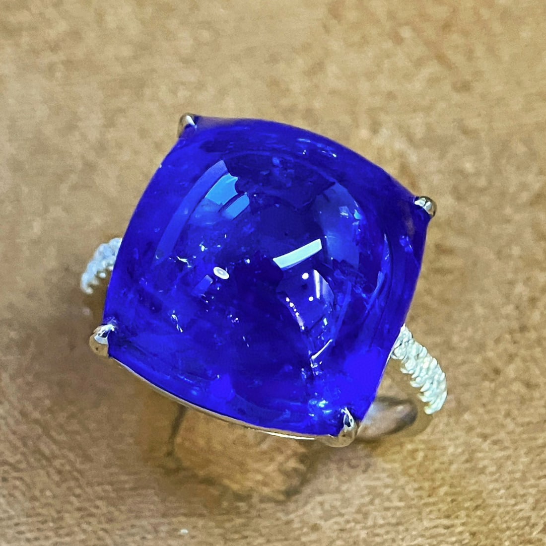 14k Gold 16.80 Ctw Natural Tanzanite & Diamond Ring - 4