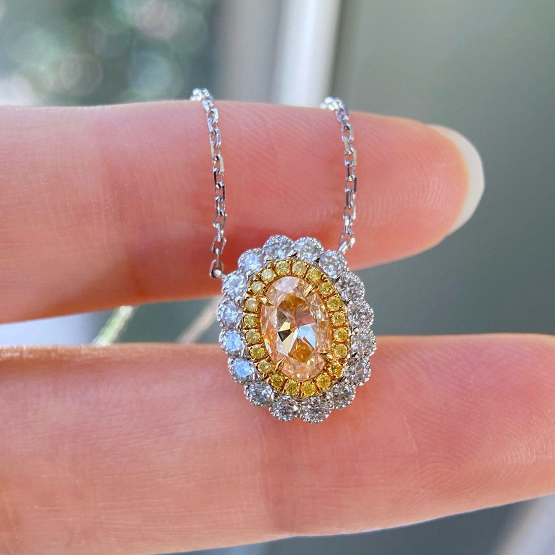 14k Gold 1.51 Ctw Natural Yellow Diamond & Diamond Necklace: Ref:231060156 // gold content:14k gold // main gemstone:yellow diamond // shape:oval // carat weight:1. 00ct // color:yellow // treatment:natural // // adjacent gemstone 2 : diamond // shape:round