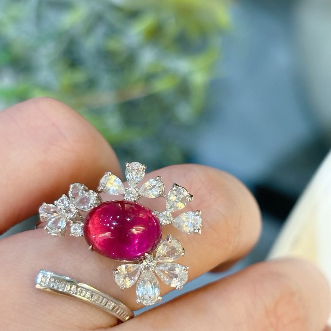 14k Gold 3.5 Ct Natural Tourmaline & Diamond & Sapphire Ring - 4