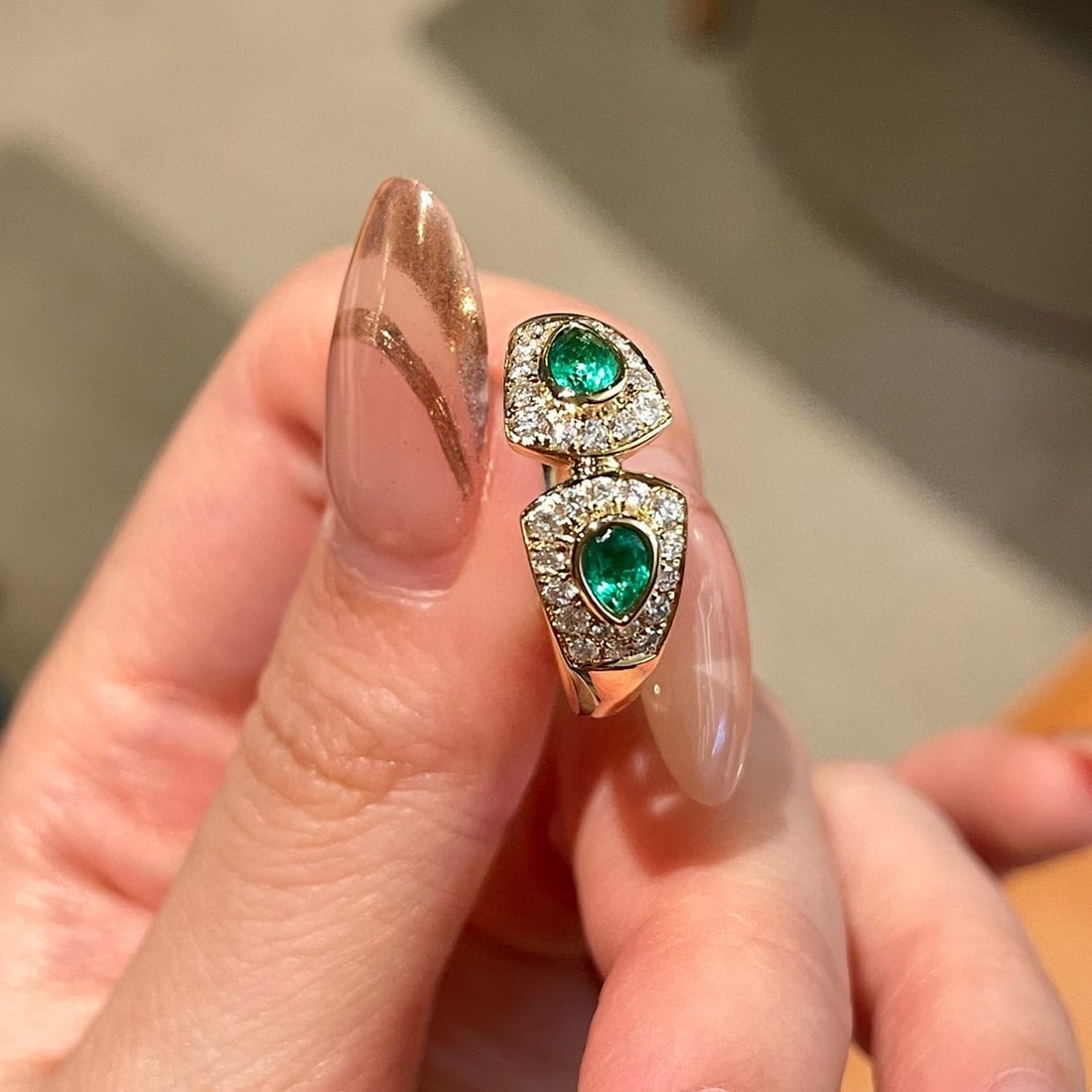 14k Gold 0.3 Ct Vivid Green Natural Emerald & Diamond Ring - 2