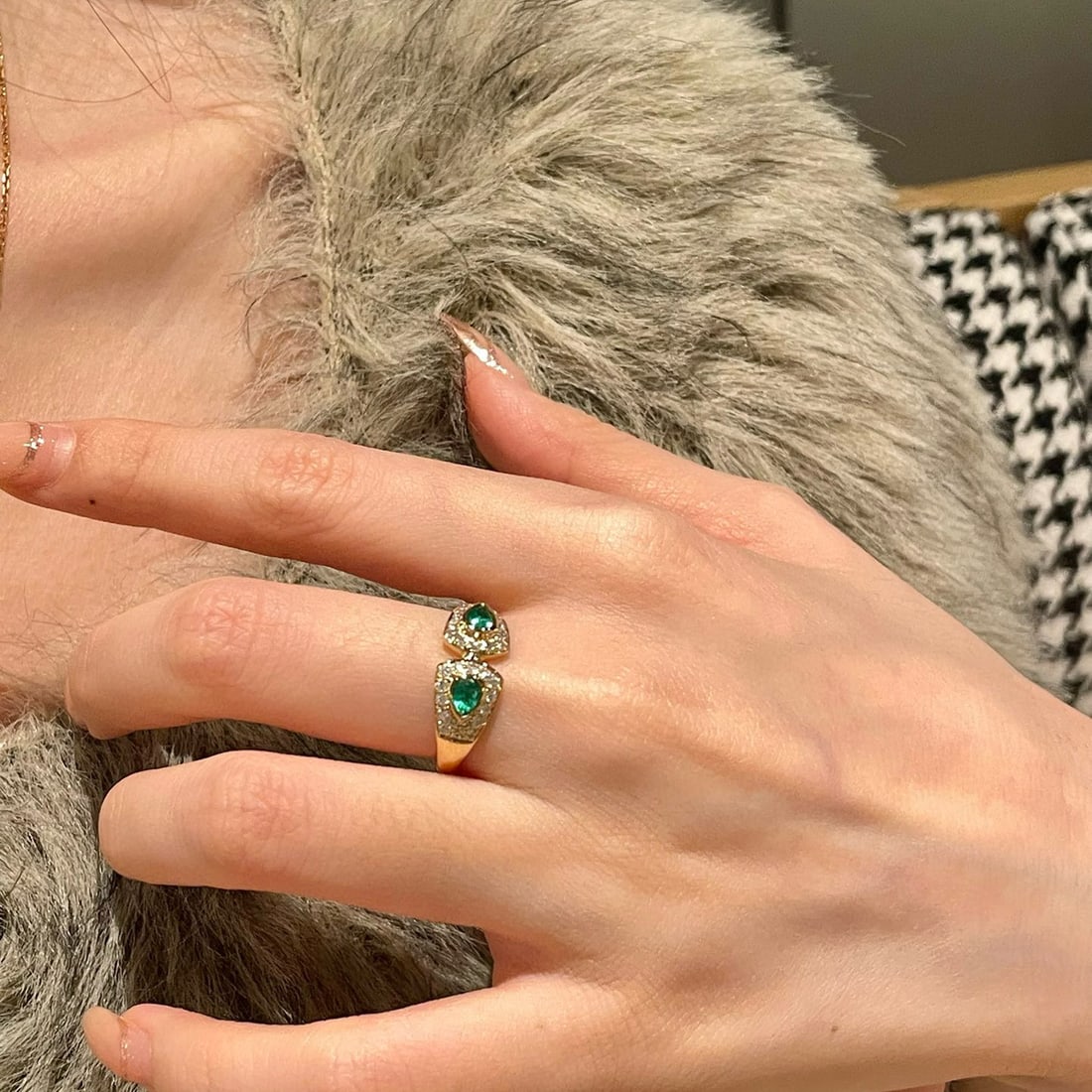 14k Gold 0.3 Ct Vivid Green Natural Emerald & Diamond Ring - 6