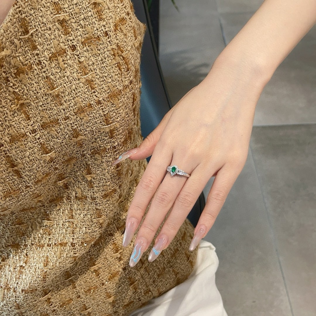 14k Gold 0.25 Ct Vivid Green Natural Emerald & Diamond Ring - 3