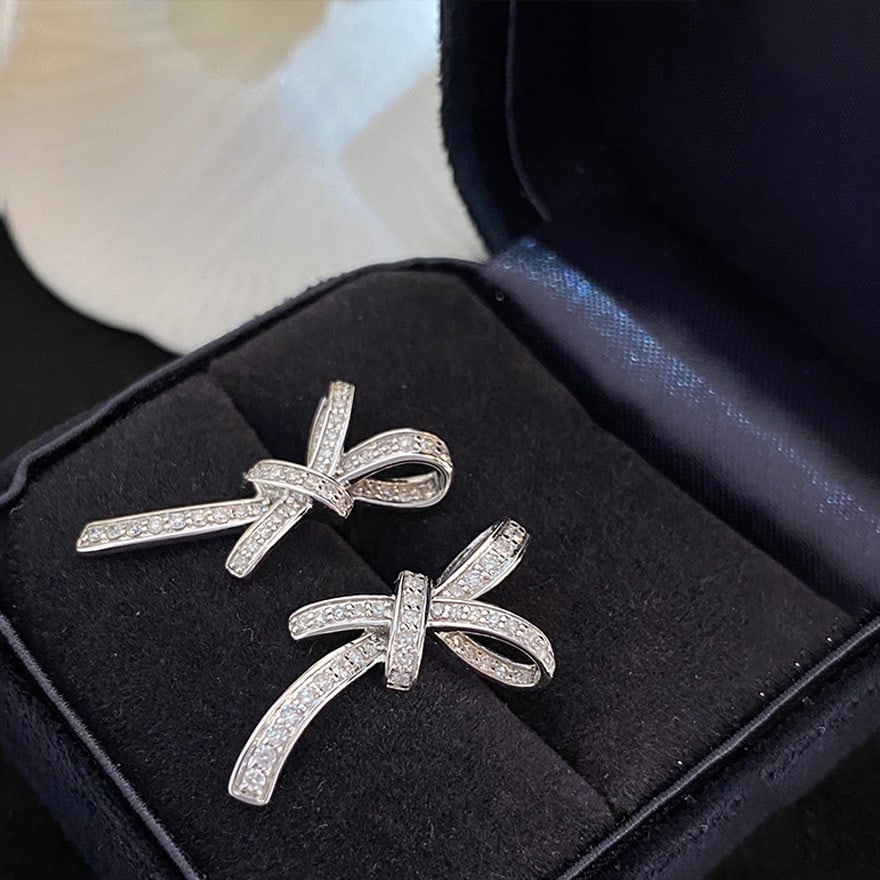 14k Gold 0.6 Ct Natural H Diamond Earrings (1 of 4)