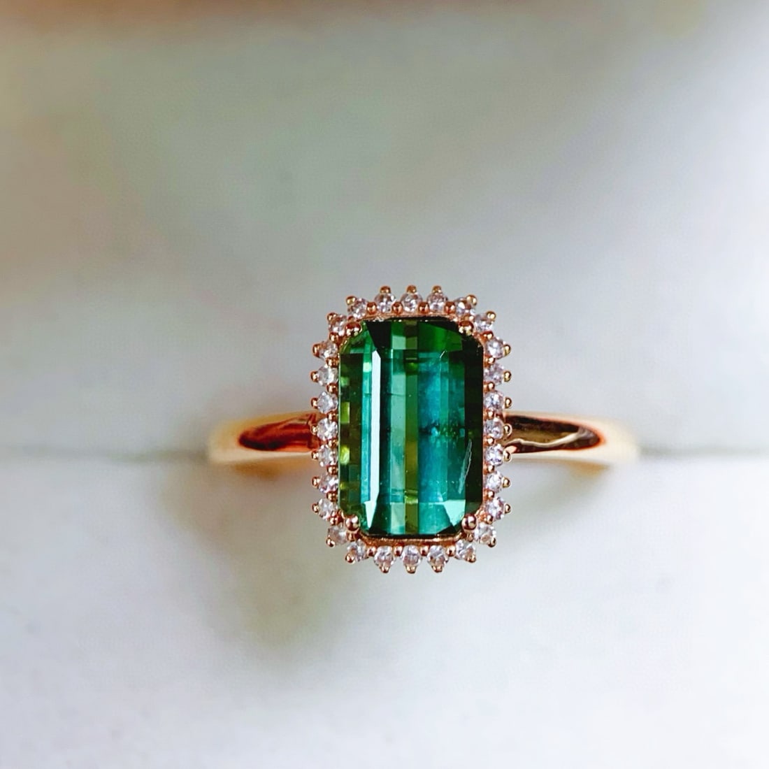 14k Gold 2.09 Ctw Natural Tourmaline & Diamond Ring: Ref:231060262 // gold content:14k gold // ring size:7. 25us // // main gemstone:tourmaline // shape:octagonal // carat weight:1. 95ct // color:green // treatment:natural // // adjacent gemstone 2