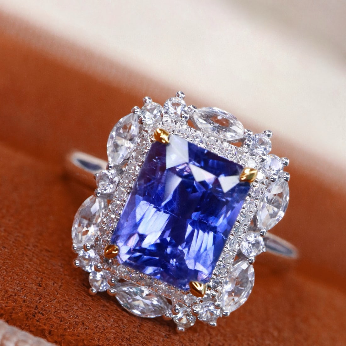 14k Gold 1.43 Ctw Natural Sapphire & Diamond Ring: Ref:231060264 // gold content:14k gold // ring size:7. 25us // // main gemstone:sapphire // shape:octagonal // carat weight:1. 33ct // color:blue // treatment:natural // // adjacent gemstone 2 :