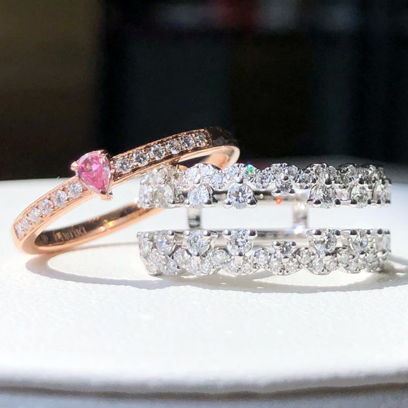 14k Gold 0.06 Ct Natural Pink Diamond & Diamond Ring: Ref:231060266 // gold content:14k gold // ring size:7. 25us // // main gemstone:pink diamond // shape:pear // carat weight:0. 06ct // color:pink // treatment:natural // // adjacent gemstone 2 :