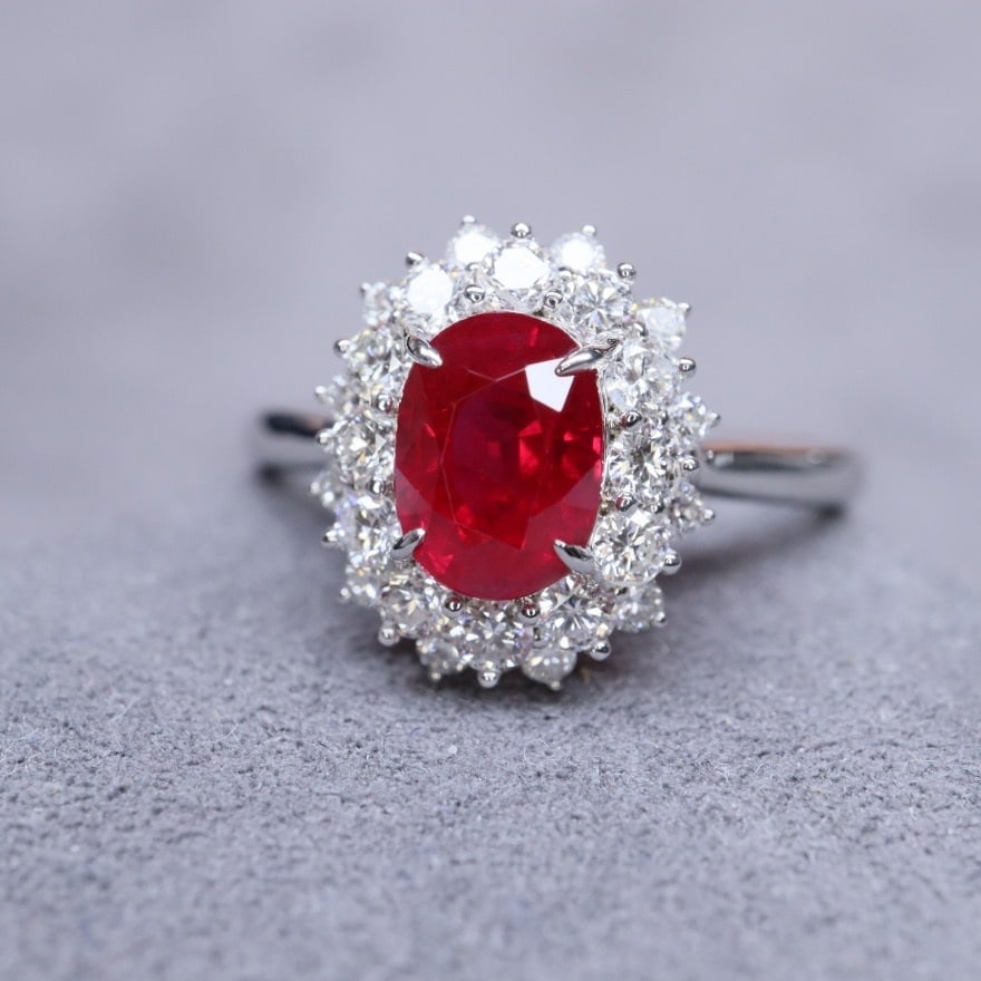 14k Gold 2.19 Ctw Natural Ruby & Diamond Ring: Ref:231060283 // gold content:14k gold // ring size:7. 25us // // main gemstone:ruby // shape:oval // carat weight:1. 53ct // color:pigeonblood red // treatment:natural // // adjacent gemstone 2 : dia