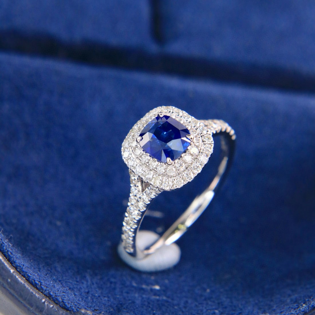 14k Gold 1.55 Ctw Natural Sapphire & Diamond Ring - 4