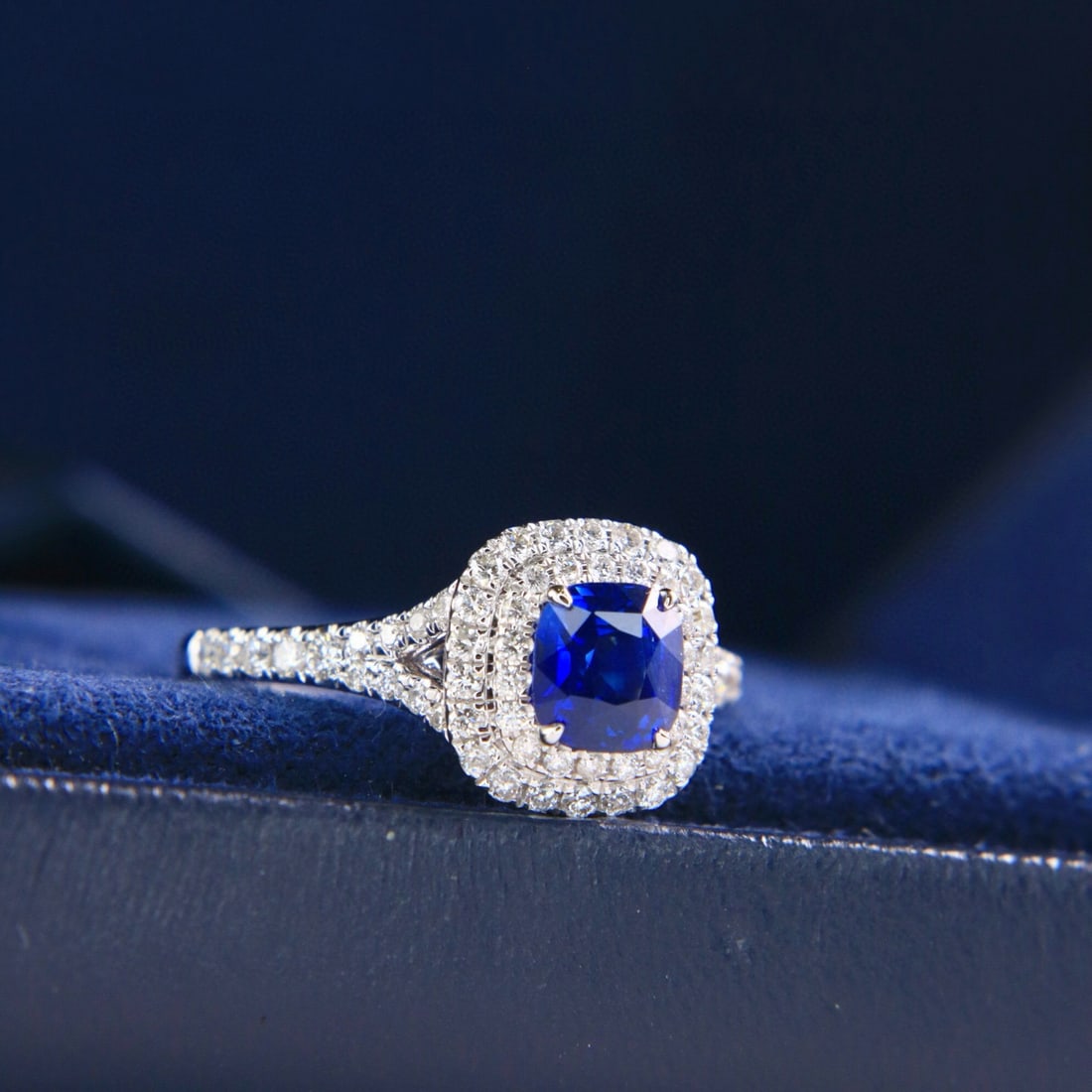 14k Gold 1.55 Ctw Natural Sapphire & Diamond Ring - 5