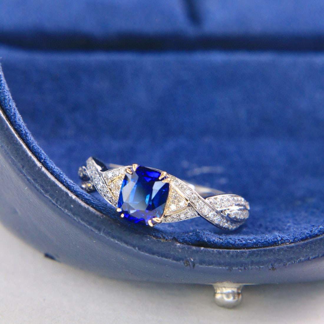 14k Gold 1.55 Ctw Natural Sapphire & Diamond Ring - 3