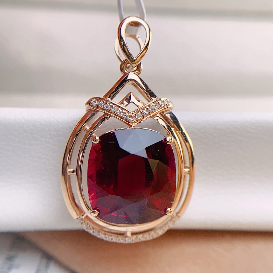14k Gold 6.00 Ct Natural Tourmaline & Diamond Pendant( Without Chain ) - 4