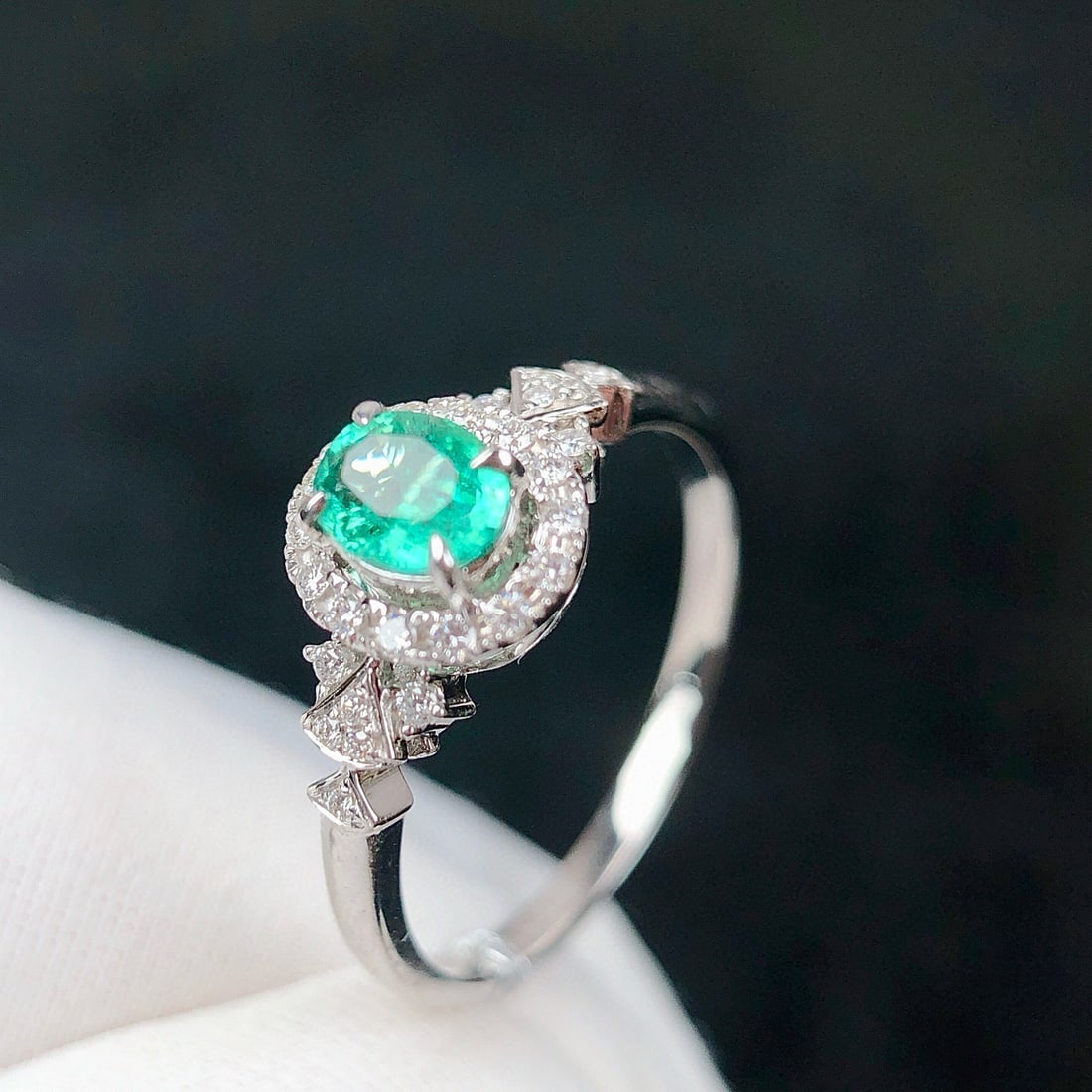 14k Gold 0.42 Ctw Natural Emerald & Diamond Ring - 3