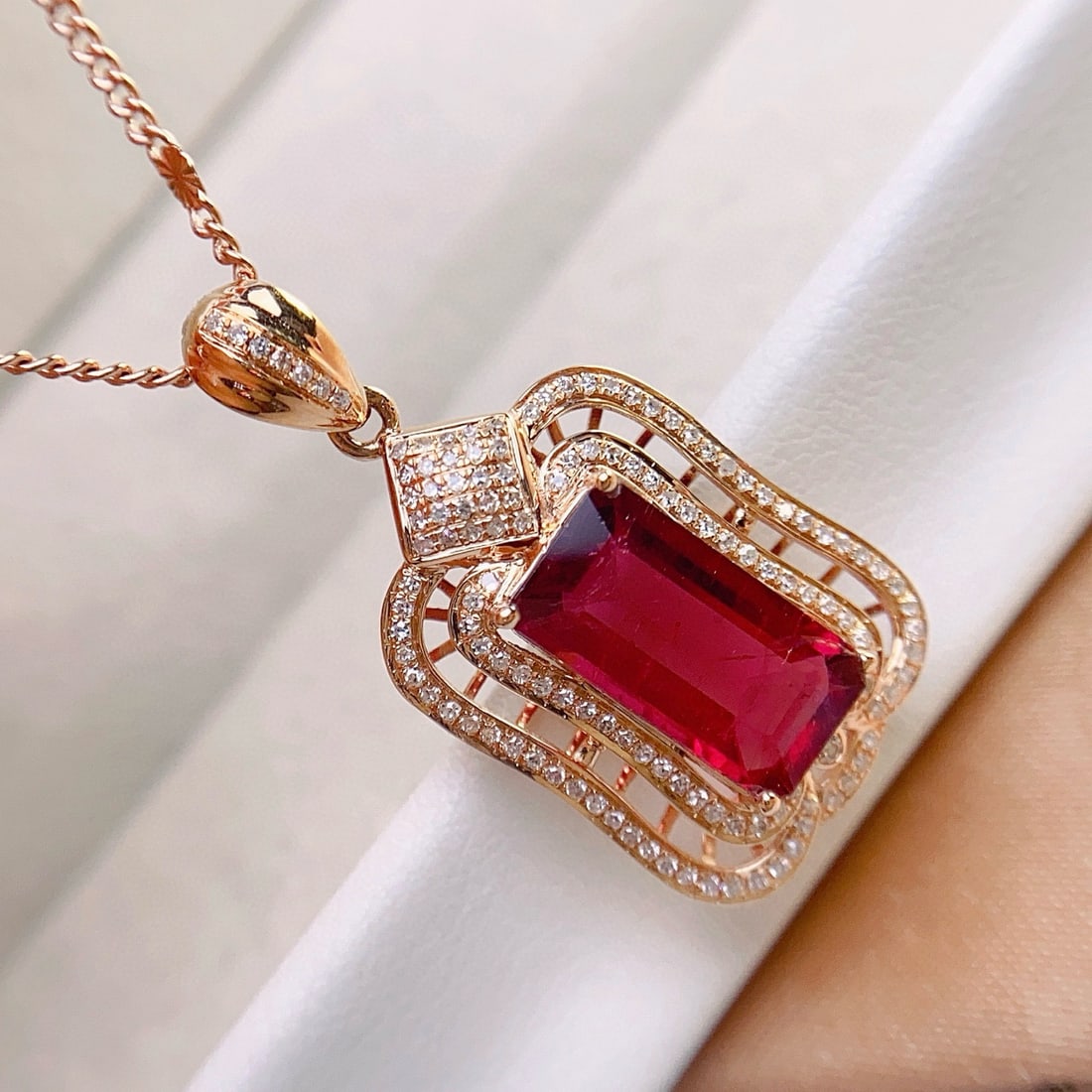 14k Gold 2.65 Ct Natural Tourmaline & Diamond Pendant( Without Chain ) - 4